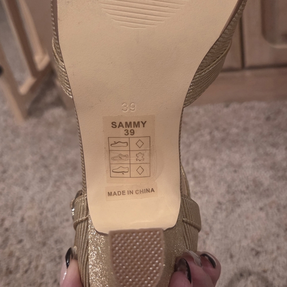 Chelsea Crew Sammy Gold Strappy Heels - Picture 5 of 5